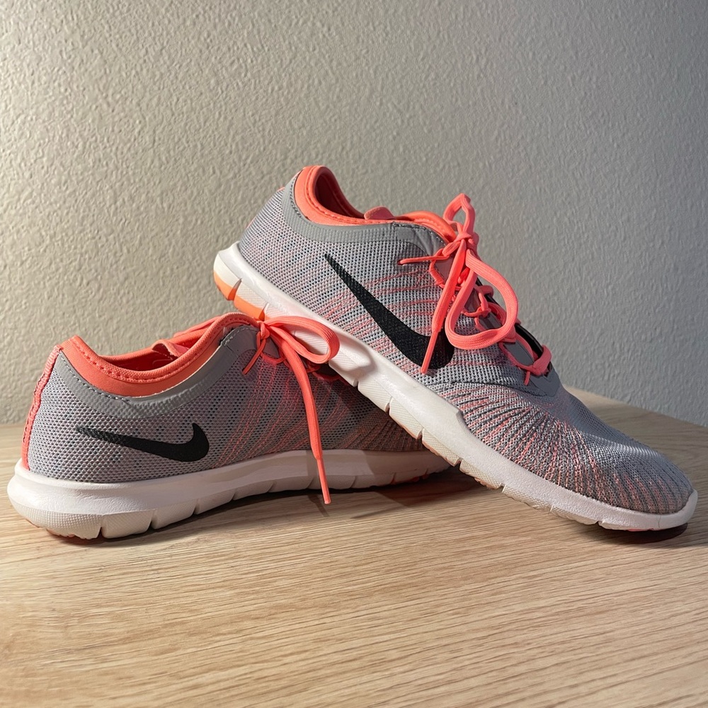 Nike Flex Adapt Tennis Shoes